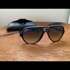 Ray Ban women’s Cats 5000 classic sunglasses